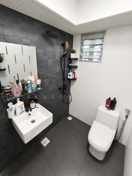 429B Yishun Avenue 11, 429B Yishun Avenue 11, 2 Bedrooms, 721 sqft, HDB Flat For Sale, by Benson Lee, 500171200 - Bathroom - PropertyGuru.com.sg
