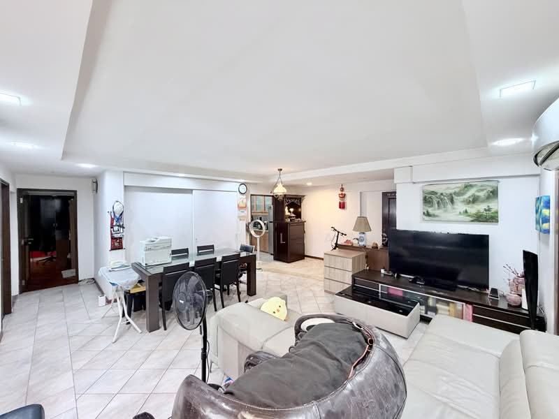 621 Senja Road, 621 Senja Road, 3 Bedrooms, 1,184 sqft, HDB Flat For Sale, by Zack Liang, 500171205 - Living Room - PropertyGuru.com.sg