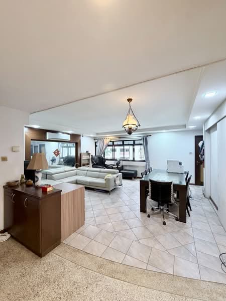 621 Senja Road, 621 Senja Road, 3 Bedrooms, 1,184 sqft, HDB Flat For Sale, by Zack Liang, 500171205 - Living Room - PropertyGuru.com.sg