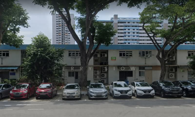 CHEAP GROUND FLOOR HDB SHOPHOUSE NEAR TO BEDOK AND TANAH MERAH MRT FOR RENT, New Upper Changi Road / Bedok North Street / Bedok South Avenue, 350 sqft, Shop / Shophouse For Rent, by Perry Siow, 500171207 - Exterior - CommercialGuru.com.sg