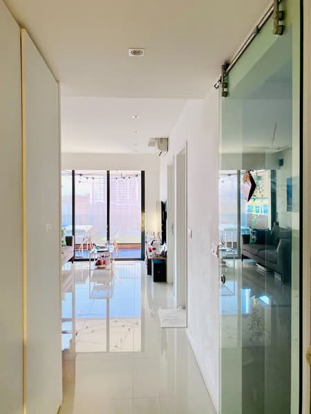 The Topiary, 13 Fernvale Lane, 2 Bedrooms, 753 sqft, Executive Condominium For Sale, by Patrick Chee, 500171210 - Living Room - PropertyGuru.com.sg