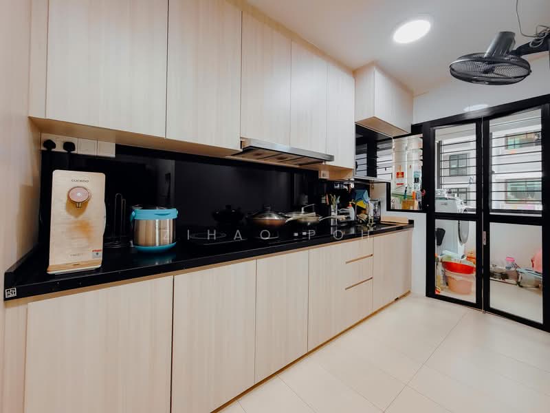 415C Northshore Drive, 415C Northshore Drive, 3 Bedrooms, 1,012 sqft, HDB Flat For Sale, by Zihao Poh, 500171212 - Kitchen - PropertyGuru.com.sg