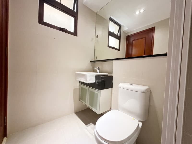 Seletaris, 503 Sembawang Road, 4 Bedrooms, 1,636 sqft, Condominium For Sale, by Roxine Ang, 500171227 - Bathroom - PropertyGuru.com.sg