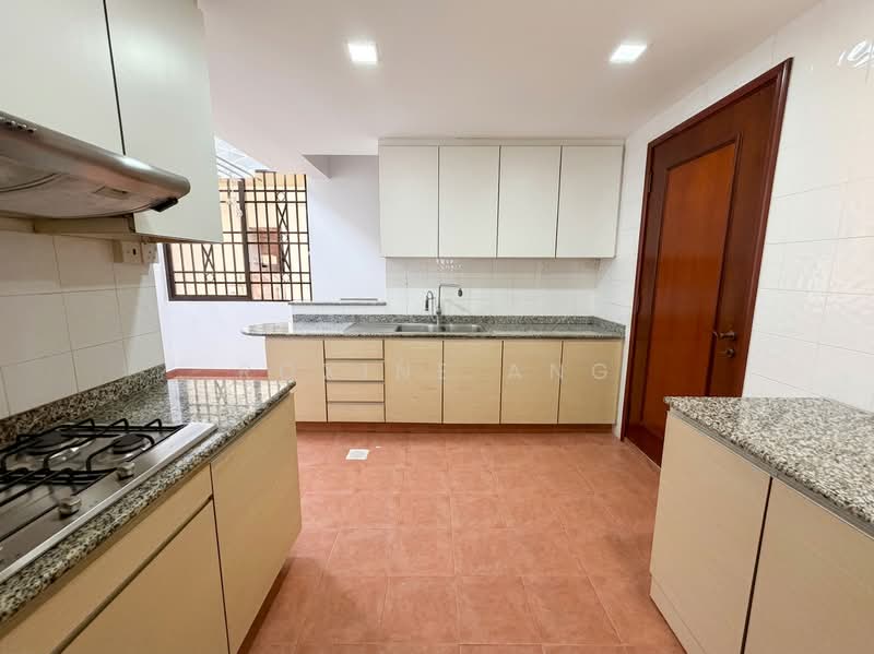 Seletaris, 503 Sembawang Road, 4 Bedrooms, 1,636 sqft, Condominium For Sale, by Roxine Ang, 500171227 - Kitchen - PropertyGuru.com.sg