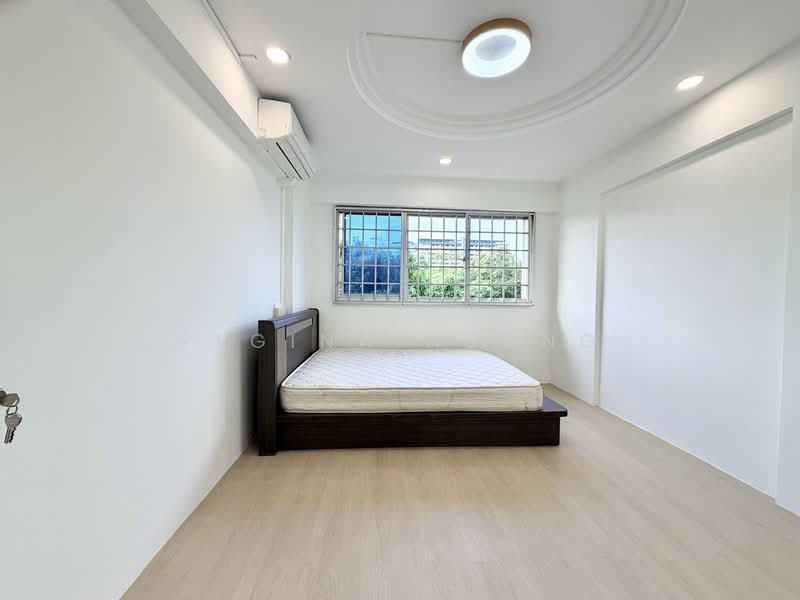 722 Bedok Reservoir Road, 722 Bedok Reservoir Road, 3 Bedrooms, 1,109 sqft, HDB Flat For Rent, by Regina Huang, 500171229 - Common Bedroom - PropertyGuru.com.sg