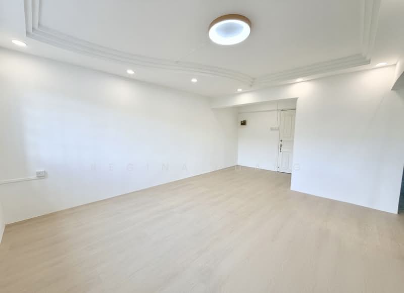 722 Bedok Reservoir Road, 722 Bedok Reservoir Road, 3 Bedrooms, 1,109 sqft, HDB Flat For Rent, by Regina Huang, 500171229 - Living Room - PropertyGuru.com.sg