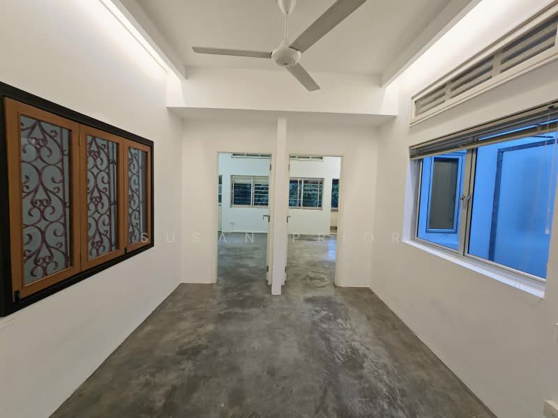 Tiong Bahru Estate, Tiong Poh, Tiong Bahru Road, 3 Bedrooms, 960 sqft, Walk-up Apartment For Rent, by Susan Prior, 500171234 - Interior - PropertyGuru.com.sg