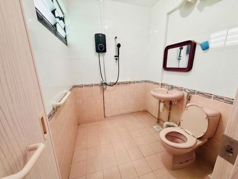 212 Yishun Street 21, 212 Yishun Street 21, 3 Bedrooms, 1,302 sqft, HDB Flat For Sale, by Goh Keng Yew, 500171236 - PropertyGuru.com.sg