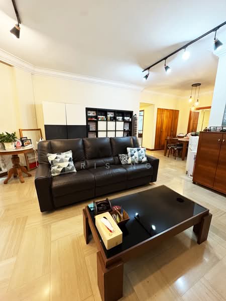 East Meadows, 30 Tanah Merah Kechil Road, 3 Bedrooms, 1,356 sqft, Condominium For Sale, by Iris Ng, 500171237 - Living Room - PropertyGuru.com.sg