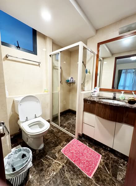 East Meadows, 30 Tanah Merah Kechil Road, 3 Bedrooms, 1,356 sqft, Condominium For Sale, by Iris Ng, 500171237 - Bathroom - PropertyGuru.com.sg