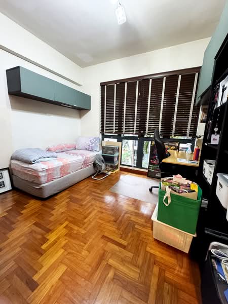 East Meadows, 30 Tanah Merah Kechil Road, 3 Bedrooms, 1,356 sqft, Condominium For Sale, by Iris Ng, 500171237 - Bedroom - PropertyGuru.com.sg