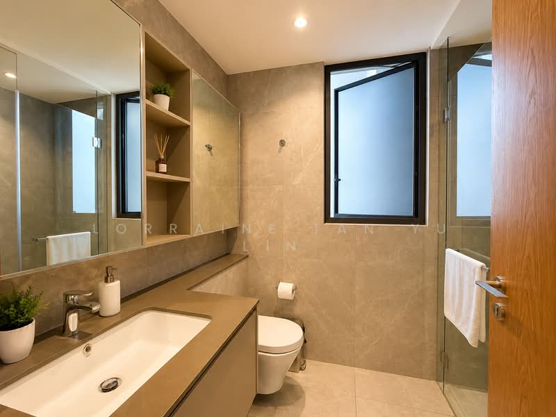 Penrose, 26 Sims Drive, 3 Bedrooms, 1,184 sqft, Condominium For Sale, by Lorraine Tan Yu Lin, 500171246 - Bathroom - PropertyGuru.com.sg