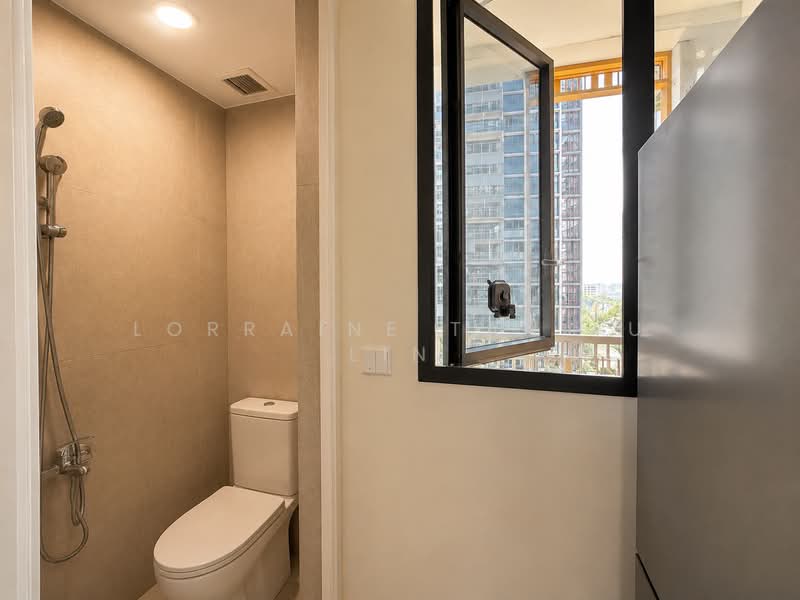 Penrose, 26 Sims Drive, 3 Bedrooms, 1,184 sqft, Condominium For Sale, by Lorraine Tan Yu Lin, 500171246 - Bathroom - PropertyGuru.com.sg