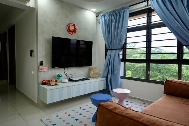 478B Yishun Street 44, 478B Yishun Street 44, 3 Bedrooms, 1,001 sqft, HDB Flat For Sale, by Brian Hafiz Koh, 500171262 - Living Room - PropertyGuru.com.sg