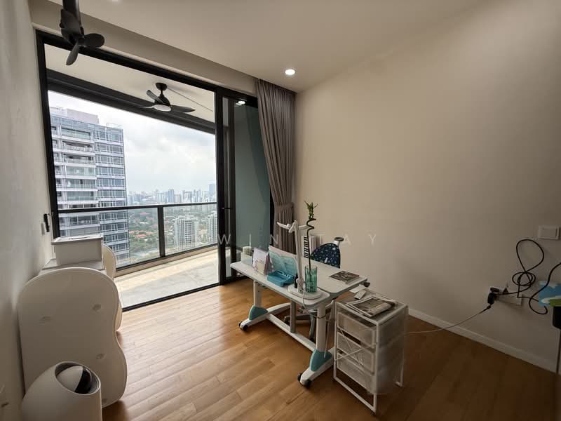 Artra, 12 Alexandra View, 3 Bedrooms, 1,044 sqft, Condominium For Sale, by Edwin Tay, 500171266 - Balcony - PropertyGuru.com.sg