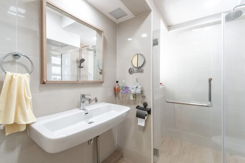 277C Compassvale Link, 277C Compassvale Link, 3 Bedrooms, 969 sqft, HDB Flat For Sale, by Audrey Lu, 500171275 - Bathroom - PropertyGuru.com.sg