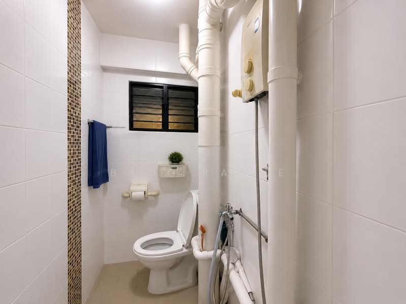 275 Yishun Street 22, 275 Yishun Street 22, Room Rental, 140 sqft, HDB Flat For Rent, by Badd Ramle, 500171282 - Common Bathroom - PropertyGuru.com.sg