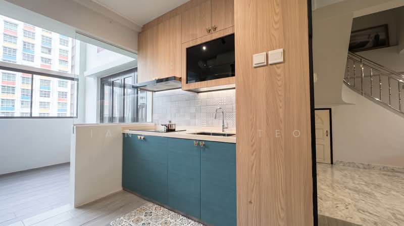 714 Jurong West Street 71, 714 Jurong West Street 71, 3 Bedrooms, 1,571 sqft, HDB Flat For Sale, by Ian Yijie Teo, 500171283 - Kitchen - PropertyGuru.com.sg