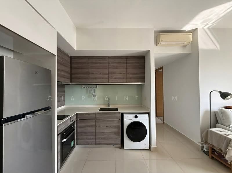 Coco Palms, 21 Pasir Ris Grove, 2 Bedrooms, 753 sqft, Condominium For Sale, by Charmaine Lim, 500171286 - Kitchen - PropertyGuru.com.sg