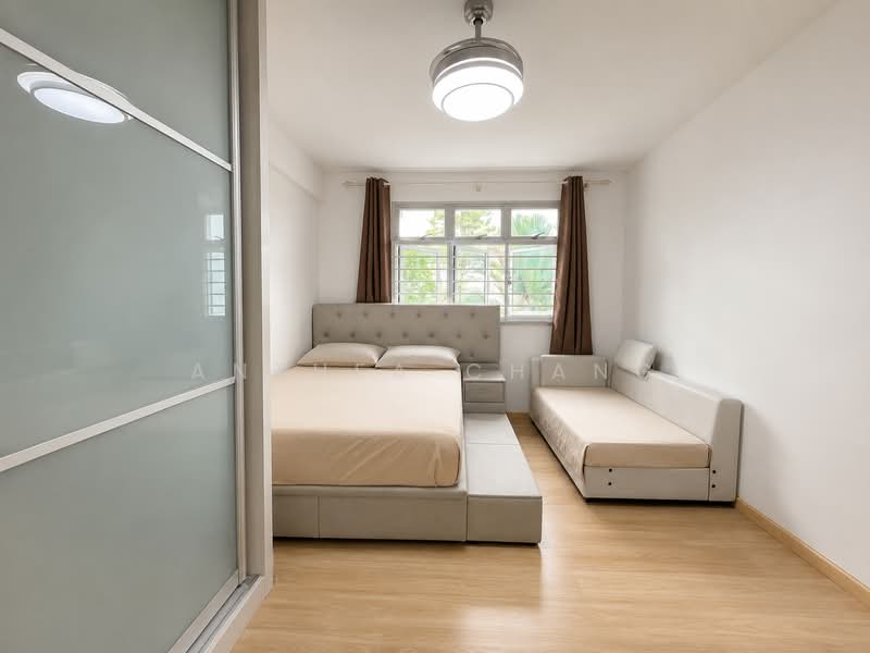815B Choa Chu Kang Avenue 7, 815B Choa Chu Kang Avenue 7, 3 Bedrooms, 1,216 sqft, HDB Flat For Sale, by Anthea Chang, 500171287 - Bedroom - PropertyGuru.com.sg