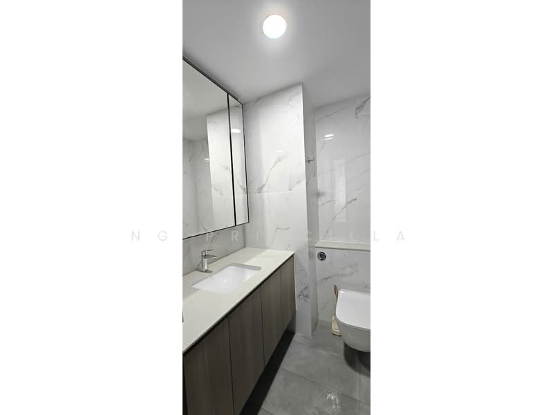 The Watergardens at Canberra, 29 Canberra Drive, 2 Bedrooms, 753 sqft, Condominium For Rent, by Ng Priscilla, 500171288 - Common Bathroom - PropertyGuru.com.sg