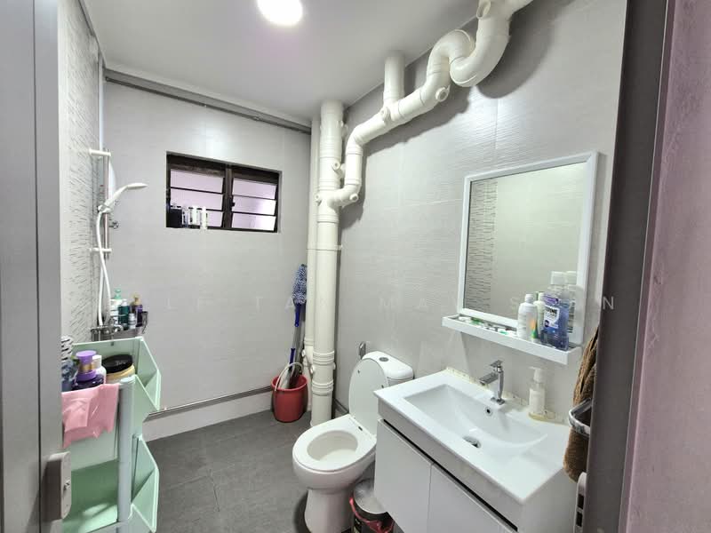 130 Rivervale Street, 130 Rivervale Street, Room Rental, 100 sqft, HDB Flat For Rent, by Belle Tan May Sian, 500171289 - Bathroom - PropertyGuru.com.sg