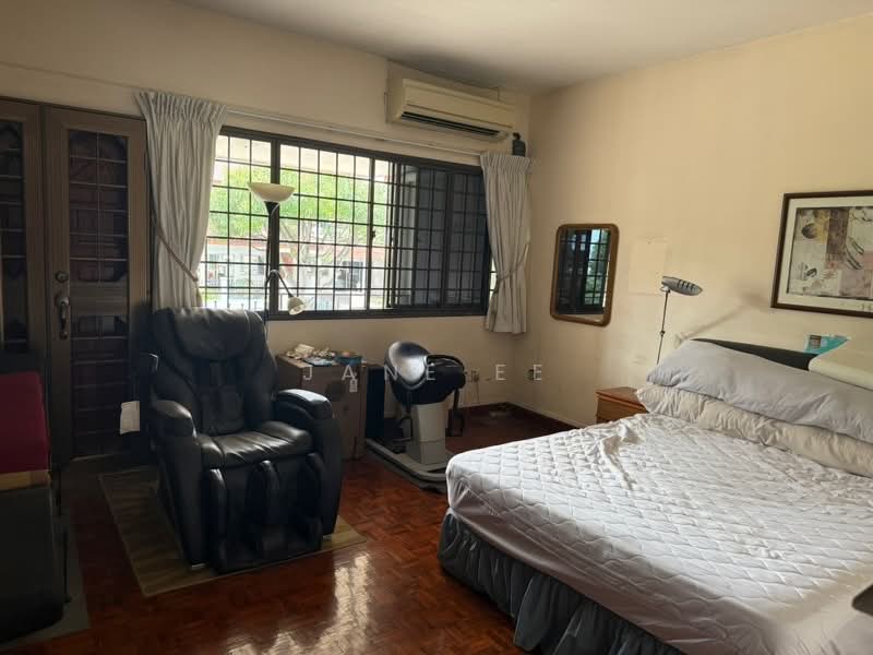 Serangoon Central Recreation Lane Braddel heights estate, Recreation Lane, 5 Bedrooms, 2,970 sqft, Terraced House For Sale, by Jane Ee, 500171291 - PropertyGuru.com.sg
