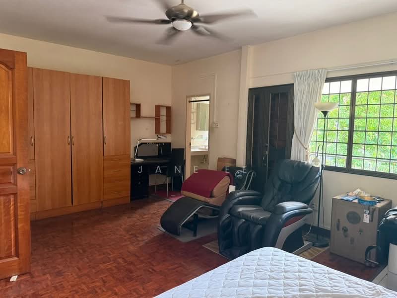 17 Recreation Lane, Recreation Lane, 5 Bedrooms, 2,970 sqft, Terraced House For Sale, by Jane Ee, 500171291 - PropertyGuru.com.sg