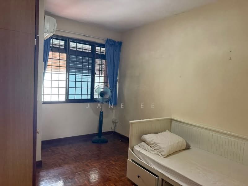 Serangoon Central Recreation Lane Braddel heights estate, Recreation Lane, 5 Bedrooms, 2,970 sqft, Terraced House For Sale, by Jane Ee, 500171291 - PropertyGuru.com.sg