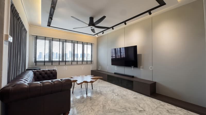S.U.P.E.R C.H.E.A.P! 6 mins to Pioneer MRT! 3 Supermarkets in 6 mins!, Jurong West Street 71, 3 Bedrooms, 1,571 sqft, HDB Flat For Sale, by Ian Yijie Teo, 500171292 - Living Room - PropertyGuru.com.sg