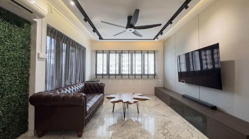 S.U.P.E.R C.H.E.A.P! 6 mins to Pioneer MRT! 3 Supermarkets in 6 mins!, Jurong West Street 71, 3 Bedrooms, 1,571 sqft, HDB Flat For Sale, by Ian Yijie Teo, 500171292 - Living Room - PropertyGuru.com.sg