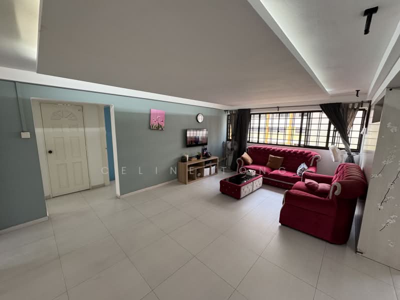 805 Yishun Ring Road, 805 Yishun Ring Road, 3 Bedrooms, 1,313 sqft, HDB Flat For Sale, by Celine Tong, 500171294 - Living Room - PropertyGuru.com.sg