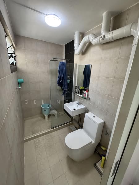 805 Yishun Ring Road, 805 Yishun Ring Road, 3 Bedrooms, 1,313 sqft, HDB Flat For Sale, by Celine Tong, 500171294 - Bathroom - PropertyGuru.com.sg