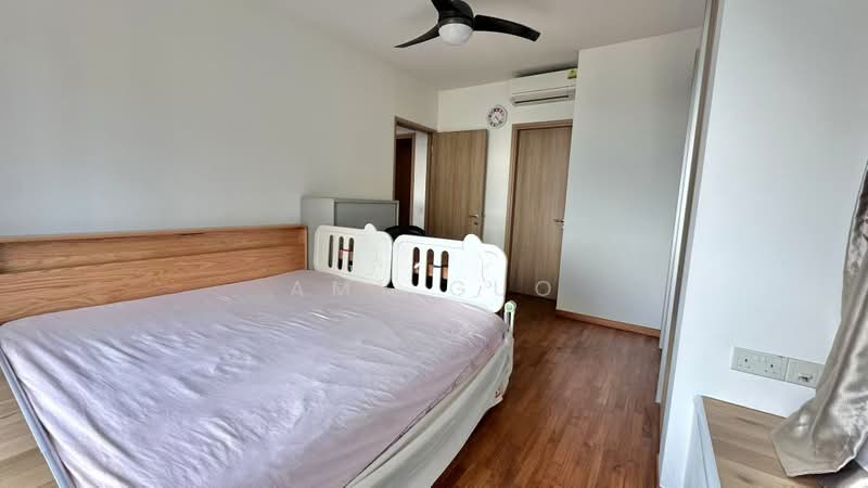 Caspian, 50 Lakeside Drive, 2 Bedrooms, 936 sqft, Condominium For Rent, by Amy Guo, 500171295 - Bedroom - PropertyGuru.com.sg