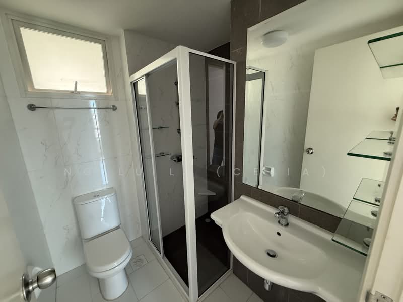 Blossoms @ Woodleigh, 10 Woodleigh Close, 3 Bedrooms, 1,206 sqft, Condominium For Sale, by Ng Lu Li (Celia), 500171297 - Bathroom - PropertyGuru.com.sg