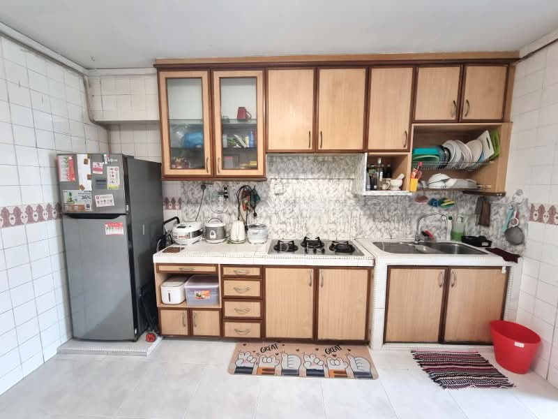 404 Choa Chu Kang Avenue 3, 404 Choa Chu Kang Avenue 3, 3 Bedrooms, 1,140 sqft, HDB Flat For Rent, by Lim Jing Tuan (Benedict), 500171299 - Kitchen - PropertyGuru.com.sg