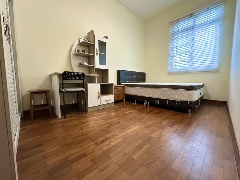 129 Bedok North Street 2, 129 Bedok North Street 2, 2 Bedrooms, 721 sqft, HDB Flat For Rent, by Liu Jing (Janice), 500171303 - Bedroom - PropertyGuru.com.sg