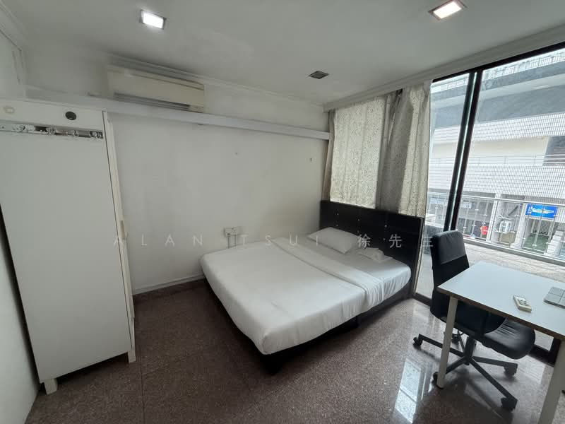 Cheap Bedroom @ Sixth Ave MRT, Sixth Ave, Room Rental, 100 sqft, Terraced House For Rent, by Alan Tsui 徐先生, 500171306 - Bedroom - PropertyGuru.com.sg