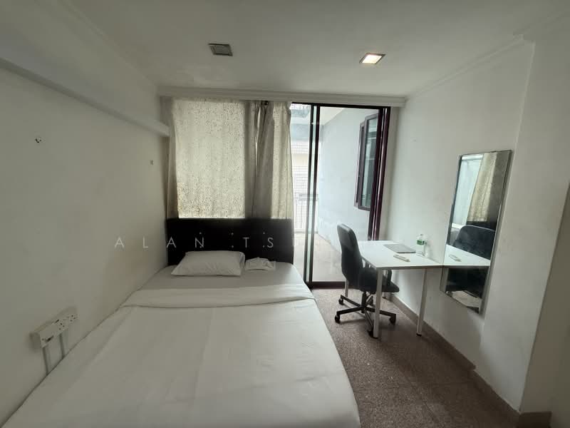 Cheap Bedroom @ Sixth Ave MRT, Sixth Ave, Room Rental, 100 sqft, Terraced House For Rent, by Alan Tsui 徐先生, 500171306 - Bedroom - PropertyGuru.com.sg