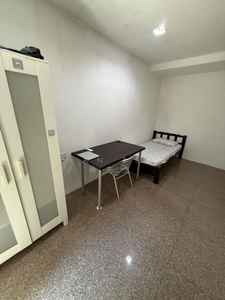 Cheap Bedroom @ Sixth Ave MRT, Sixth Ave, Room Rental, 100 sqft, Terraced House For Rent, by Alan Tsui 徐先生, 500171306 - Bedroom - PropertyGuru.com.sg
