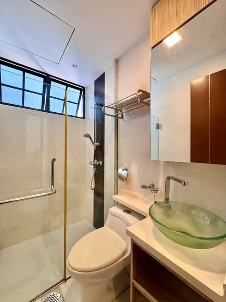 Le Conney Park, 89 Lorong L Telok Kurau, 3 Bedrooms, 1,227 sqft, Apartment For Sale, by Terence Tee (郑志翔), 500171315 - Bathroom - PropertyGuru.com.sg