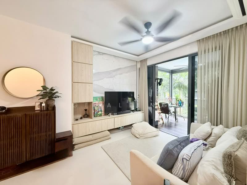 Wandervale, 351 Choa Chu Kang Avenue 3, 3 Bedrooms, 958 sqft, Executive Condominium For Sale, by Gerald Ng, 500171321 - Living Room - PropertyGuru.com.sg