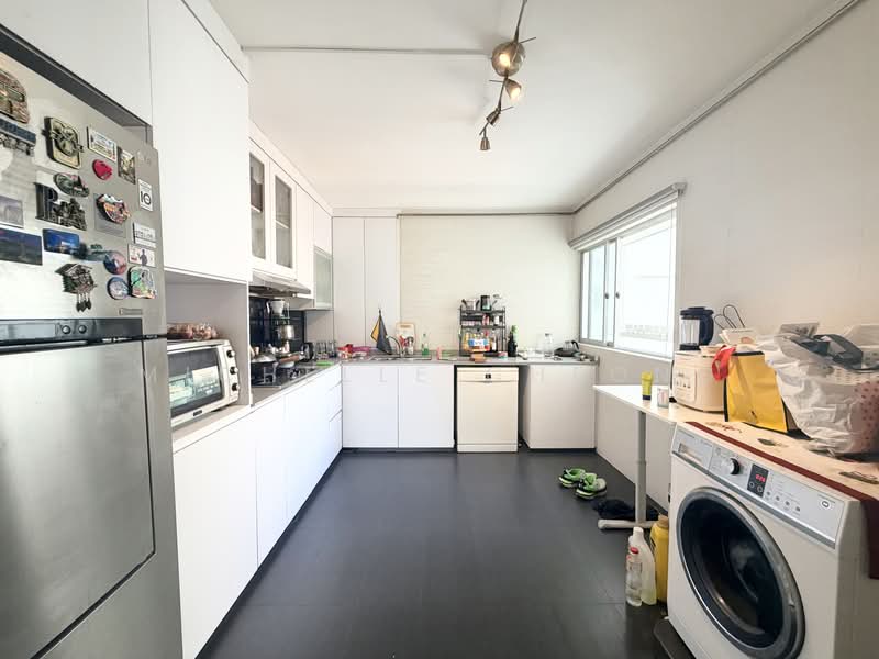 121 Potong Pasir Avenue 1, 121 Potong Pasir Avenue 1, 3 Bedrooms, 1,441 sqft, HDB Flat For Sale, by Michelle Cheong, 500171323 - Kitchen - PropertyGuru.com.sg