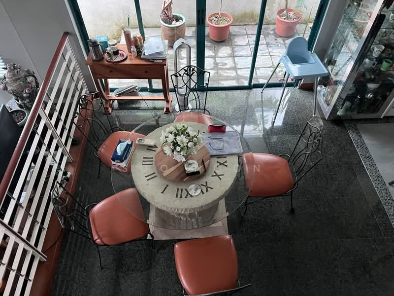 ★ TAI KENG VILLAS ★ CORNER TERRACE ★ BRIGHT & AIRY ★, Jalan Kelichap, 6 Bedrooms, 3,089 sqft, Corner Terrace For Sale, by Soo Hoon, 500171325 - Dining Room - PropertyGuru.com.sg