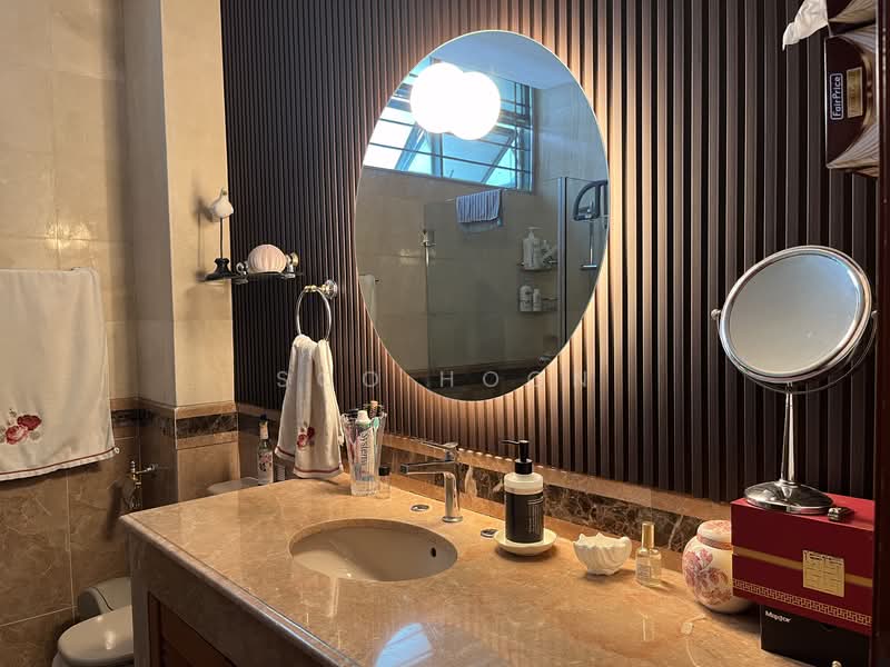 ★ TAI KENG VILLAS ★ CORNER TERRACE ★ BRIGHT & AIRY ★, Jalan Kelichap, 6 Bedrooms, 3,089 sqft, Corner Terrace For Sale, by Soo Hoon, 500171325 - Master Bathroom - PropertyGuru.com.sg