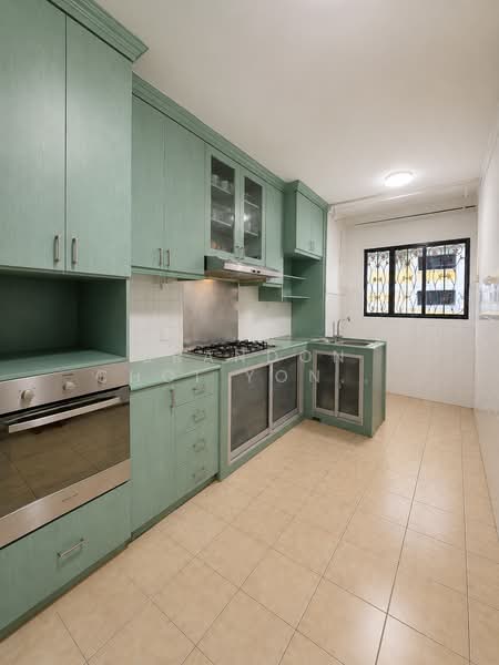 125 Pending Road, 125 Pending Road, 2 Bedrooms, 786 sqft, HDB Flat For Sale, by Brandon Choi Yong Suk, 500171335 - Kitchen - PropertyGuru.com.sg
