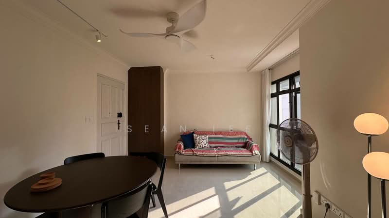 47 Jalan Tiga, 47 Jalan Tiga, 3 Bedrooms, 915 sqft, HDB Flat For Rent, by Sean Lee, 500171336 - Living Room - PropertyGuru.com.sg
