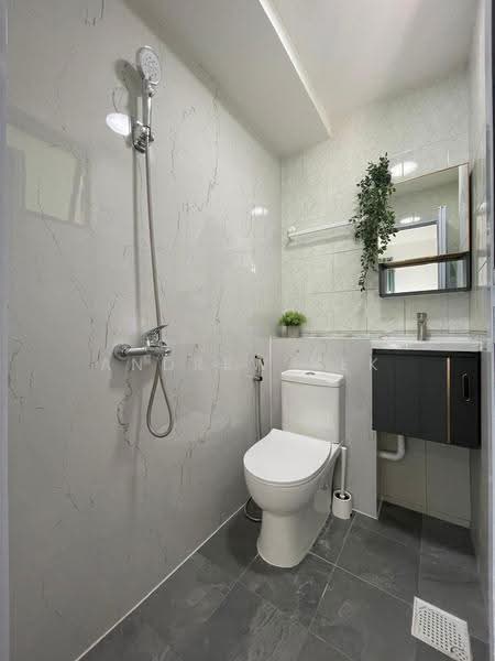 Simei Green Condominium, 9 Simei Street 4, Pasir Ris / Tampines, Room Rental, 200 sqft, Condominium For Rent, by Andrew Yek, 500171337 - Bathroom - PropertyGuru.com.sg