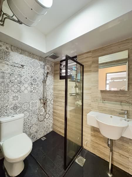 365C Upper Serangoon Road, 365C Upper Serangoon Road, 3 Bedrooms, 1,001 sqft, HDB Flat For Sale, by MOHD FARID, 500171347 - Bathroom - PropertyGuru.com.sg