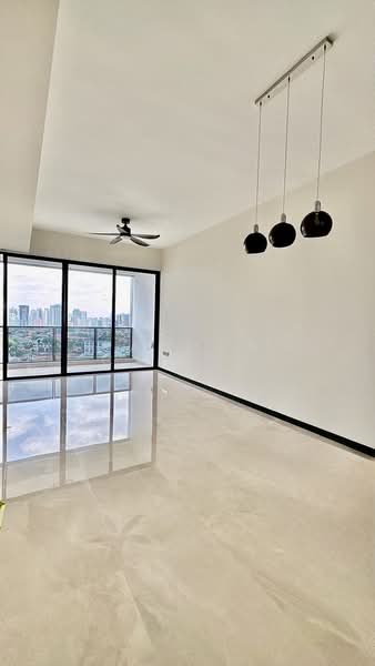 Perfect Ten, 323 Bukit Timah Road, 3 Bedrooms, 1,227 sqft, Condominium For Rent, by Craymond Ching 陈奕充, 500171351 - Living Room - PropertyGuru.com.sg